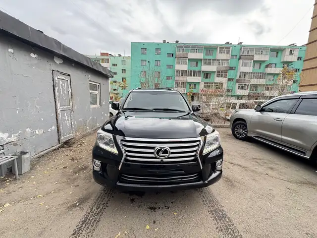 Lexus LX 570