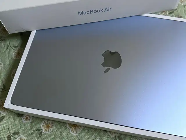 Apple 13", Apple M4, 16 GB RAM, 256 GB, Улаанбаатар — Баянгол — Гандан
