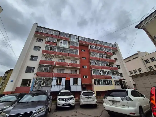 Хотын төв 5-р сургуулийн баруун хойно 2 өрөө орон сууц 60мкв, Улаанбаатар — Чингэлтэй — 6-р хороо