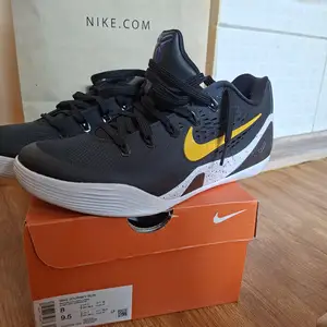Kobe 9 elite puuz, Улаанбаатар — Сонгинохайрхан — Москва хороолол