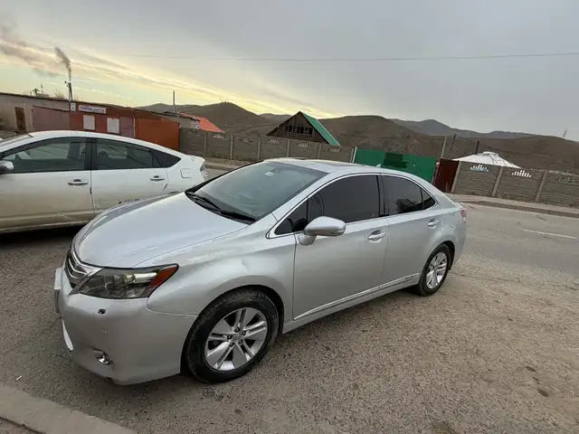 Lexus HS