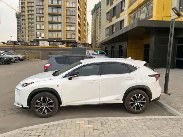Lexus NX