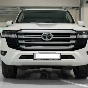 Toyota Land Cruiser 300
