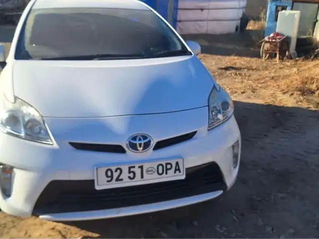 Toyota Prius 30