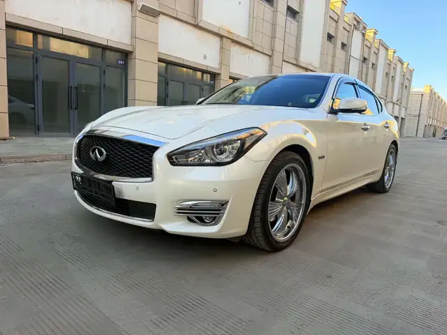 Nissan Fuga