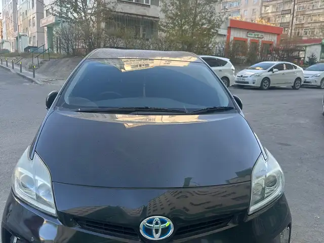 Toyota Prius 30