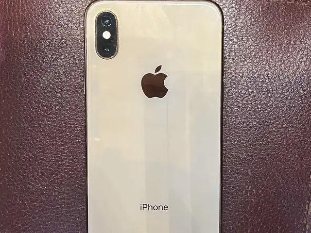 Apple iPhone Xs, 64 gb, Gold, Улаанбаатар — Баянгол — 25-р эмийн сан
