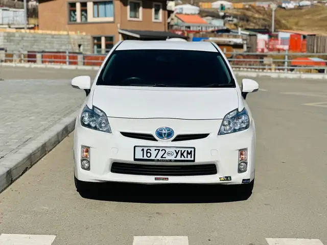 Toyota Prius 30