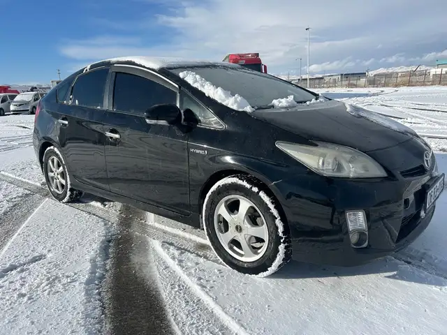Toyota Prius 30