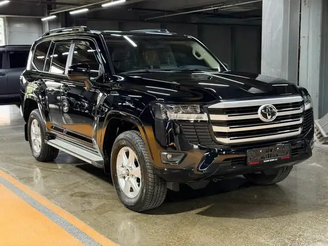 Toyota Land Cruiser 300