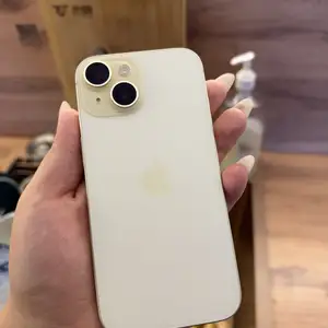 Apple iPhone 15, 128 gb, Yellow, Улаанбаатар — Баянзүрх — 16-р хороолол