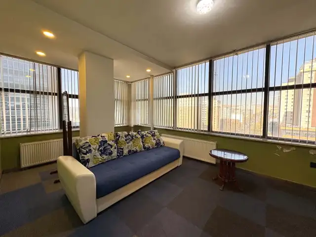 Grand plaza-гийн зүүн талд, төв зам дагуу байрлах exp office 250мкв, Улаанбаатар — Баянгол — Баруун 4 зам