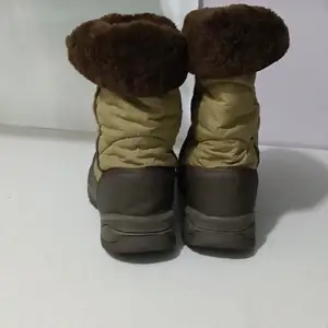 Spris gutal, Улаанбаатар — Баянзүрх — 13-р хороолол