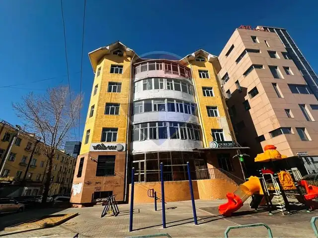 Барилгачдын талбайн баруун талд дуплекс 4 өрөө 107м2 орон сууц, Улаанбаатар — Чингэлтэй — 1-р хороо